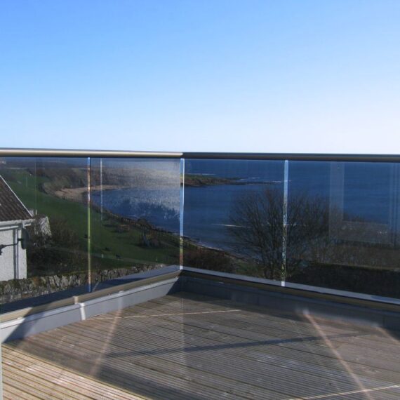 tinted-glass-balustrade